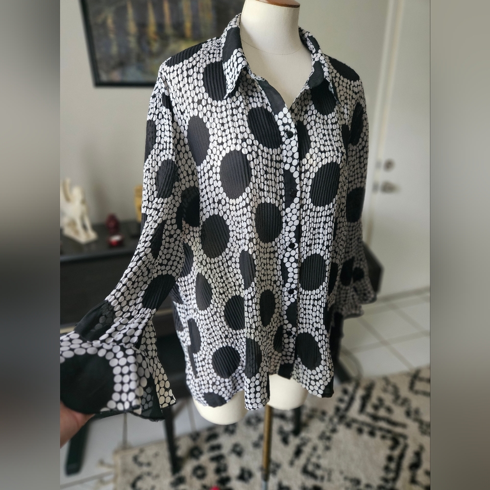 Voir Collection Retro Vintage Button Down Top 2X